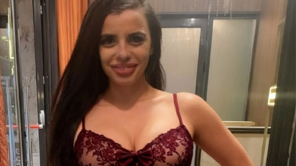 JuliaHayss